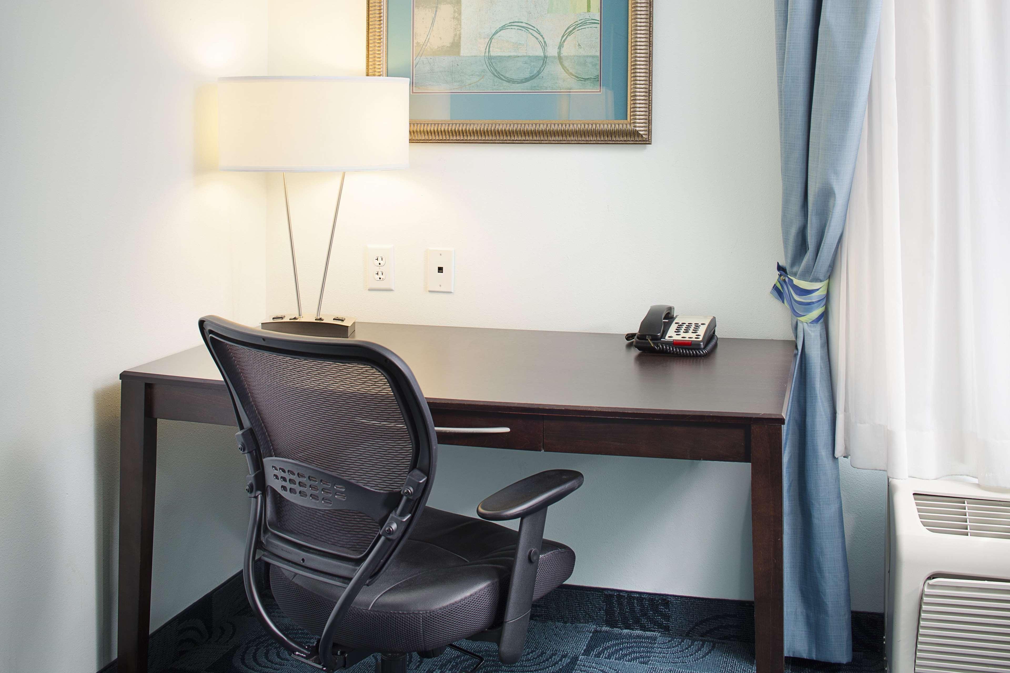 Hampton Inn And Suites Dallas/Lewisville-Vista Ridge Mall Εξωτερικό φωτογραφία